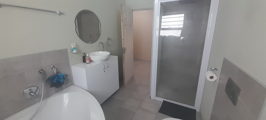 3 Bedroom Property for Sale in Fairview Eastern Cape